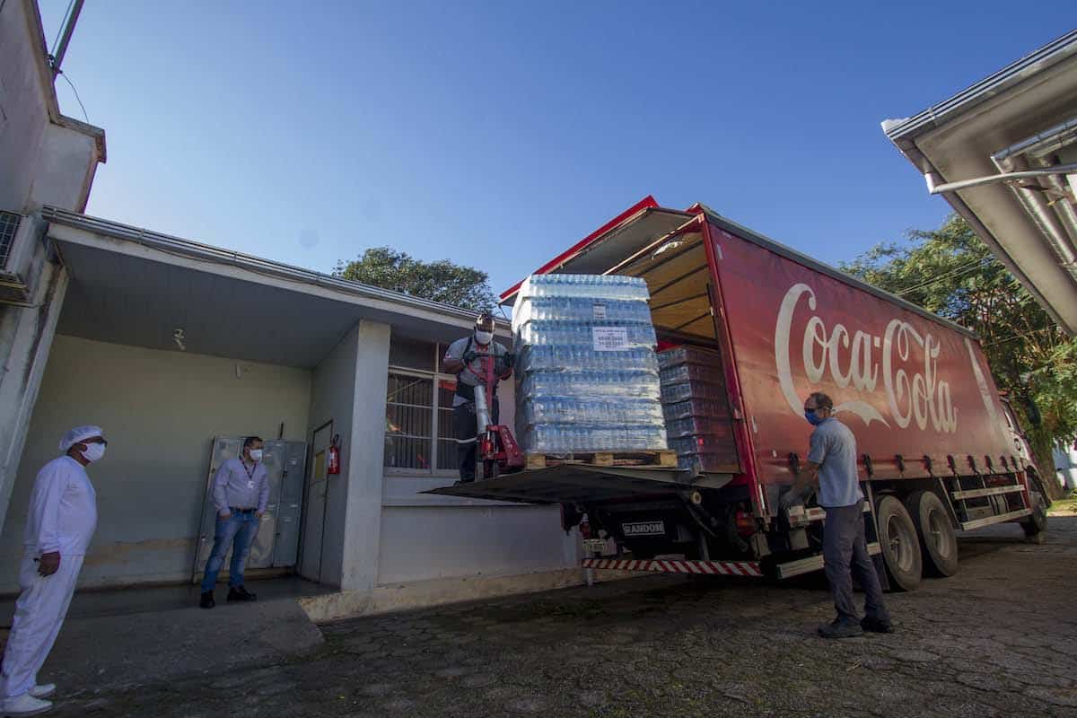 Coca Cola Femsa Brasil Doa Mil Garrafas De Gua Mineral Para