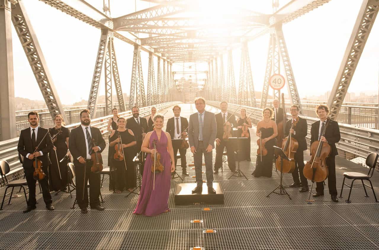 camerata florianópolis faz tributo à música popular brasileira em